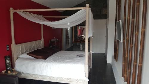Suite, vue sur la piscine