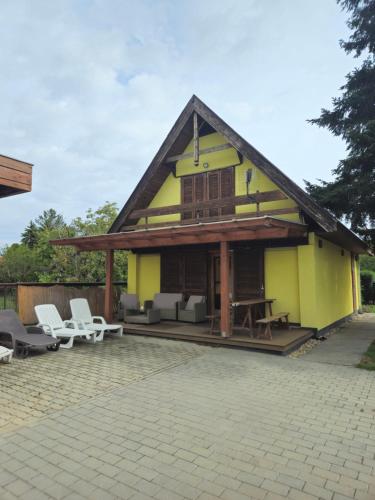 Templomzugi Fenyo Nyaralo in Örkény