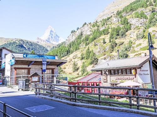 Apartment Juliana-3 by Interhome in Zermatt, Schweiz