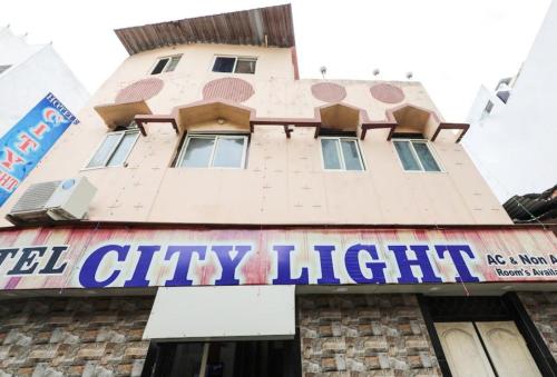 Exterior view of Hotel City Light