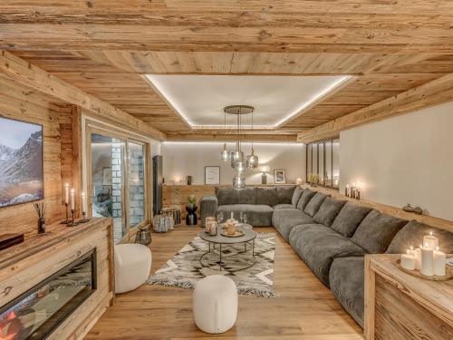 Apartment Le Canvolan-2 by Interhome in ティニュ