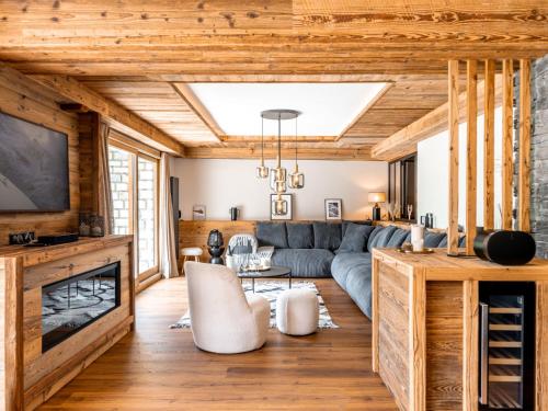 Apartment Le Canvolan-2 by Interhome in ティニュ