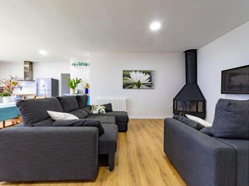 Holiday Home La Isla by Interhome in 杜耶納斯伊基拉