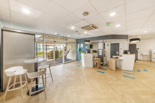 Lobby, Comfort Hotel Paris Porte D'Ivry in Ivry-sur-Seine