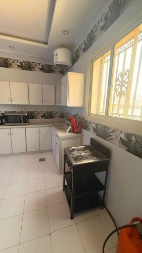 Konyha, الجود للشقق المفروشة in Al Ula