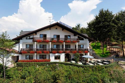 Eksterijer hotela, Pension Bergstub`n in Saldenburg