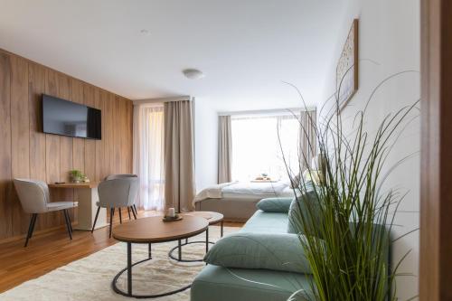 Pirin Sense Apartment Complex - image 2