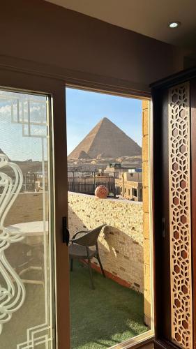 Golden Pyramids Inn - image 3