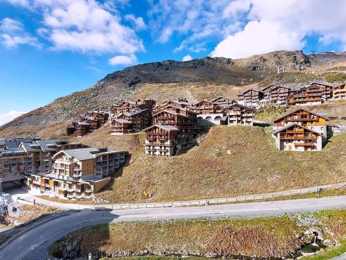 Apartment Les Olympiades-15 by Interhome in Val Thorens