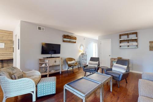 Racquet Club Villas 2327 - image 10