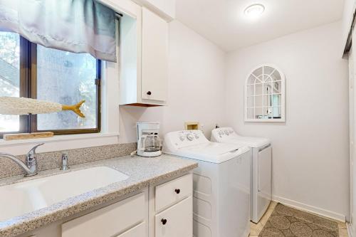 Racquet Club Villas 2327 - image 3