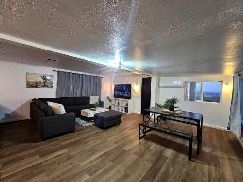 Stunning Vacation Rental with Foosball and Barbecue in Meadview, Arizona in 米德維尤