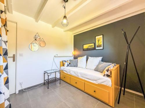 Holiday Home Les Pins by Interhome in Frejus