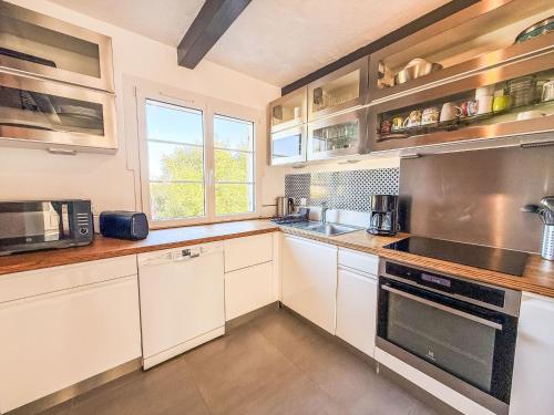 Holiday Home Les Pins by Interhome in Frejus