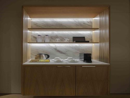 Mercure Istanbul The Plaza Bosphorus Room Type - Deluxe Twin Room with Bosphorus View