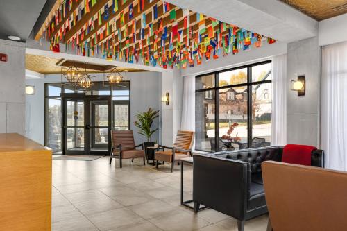 Lake Placid Inn Boutique Hotel - image 2