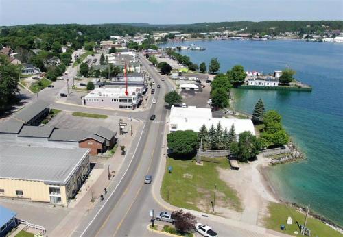 Pier Harbor #3 Condo at Saint Ignace - image 14