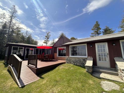 Lakeside Lodge - image 10
