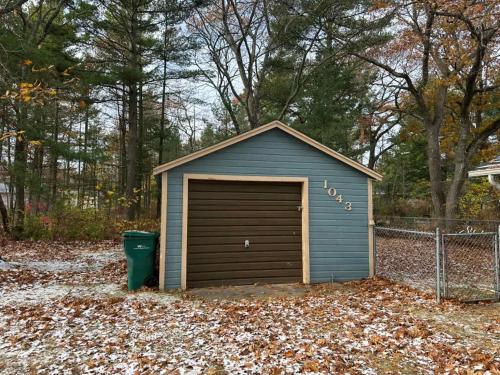 Hidden Cabin Getaway - image 4