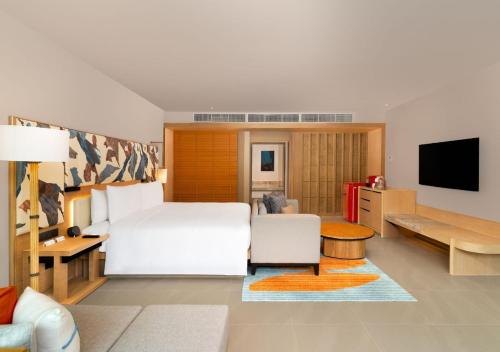 room detail thumbnail 1