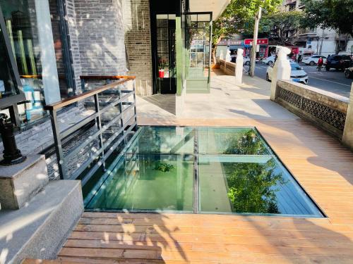 Nostalgia S Hotel - Chengdu  KuanZhai Alley & Renmin Park in Chengdu