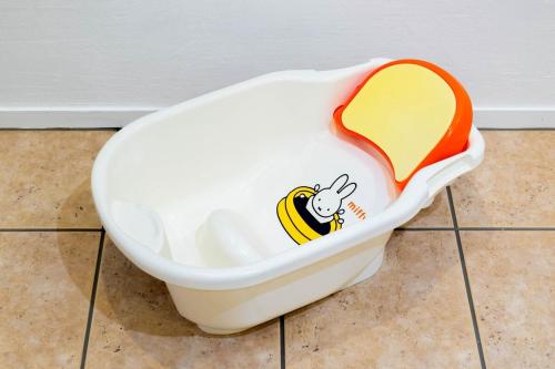 100 sqm Private House 3 Bedrooms Kids Space Sleeps 9 Quiet Area High Speed Wifi