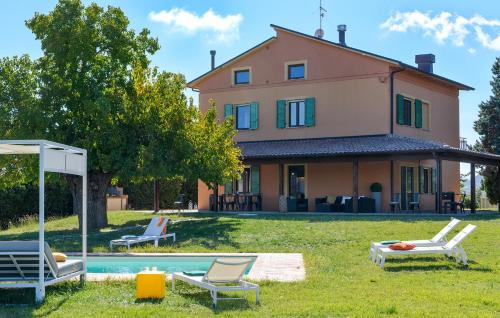 Villa Traiani 8&2 by Marche Holiday Villas in Piagge