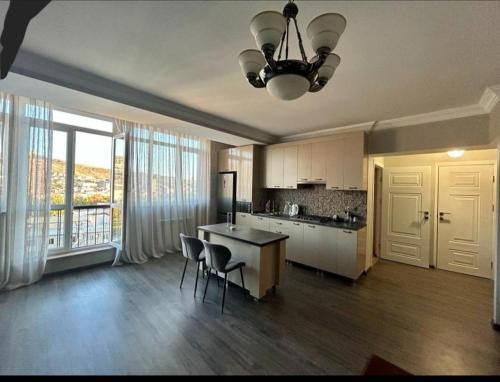 City Centеr Apartment – khách sạn tại Avan