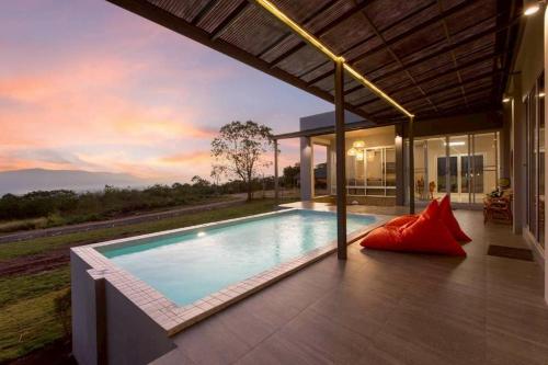 Mine Hills Pool Villa Camping - Saraburi