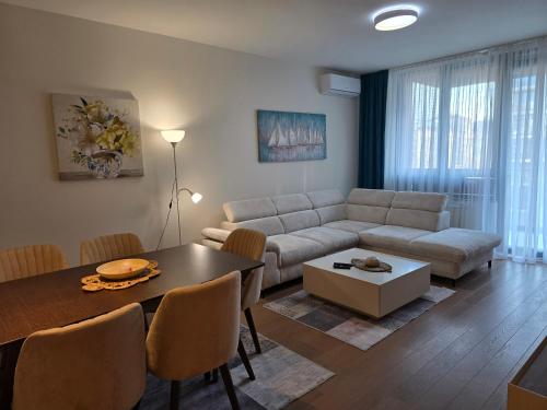 BW Quartet 303 deluxe apartments
