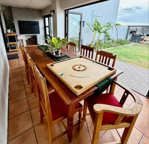 Comoditats, Pet Friendly- Villa Santorini Langebaan in Seaview Park