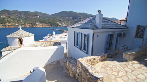 Alrededores, Casa Bianca in Skopelos
