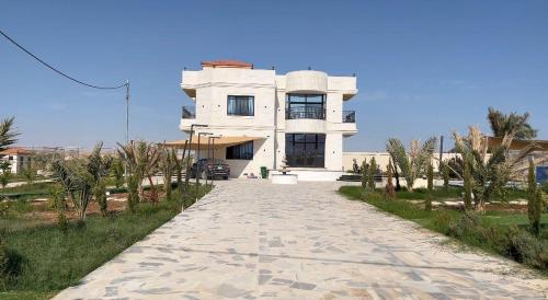شاليه ريست سي Rest Sea Chalet in Kerak