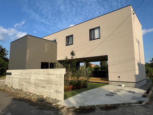 BRIDGE STAY BIWAKO PREMIUM- Luxury Villa , Hotel Quality Stay with Private Sauna, Jacuzzi & BBQ Terrace