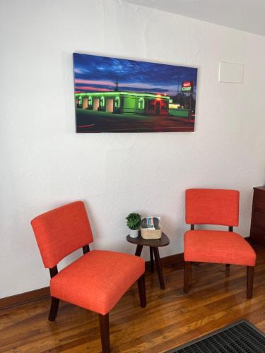 Boots Court Motel - main image