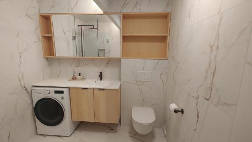 Splitter ny leilighet i sokkel på enebolig