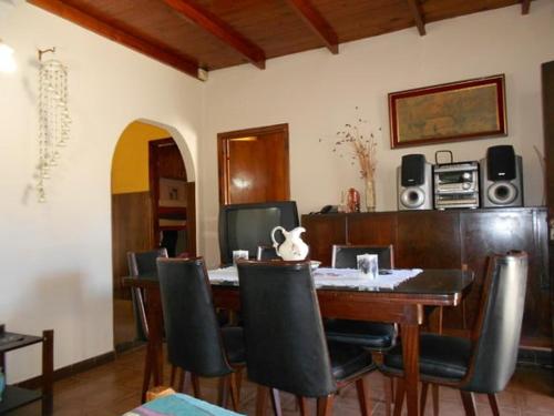 Casa a 15 cuadras de playa grande y 5 de Alem