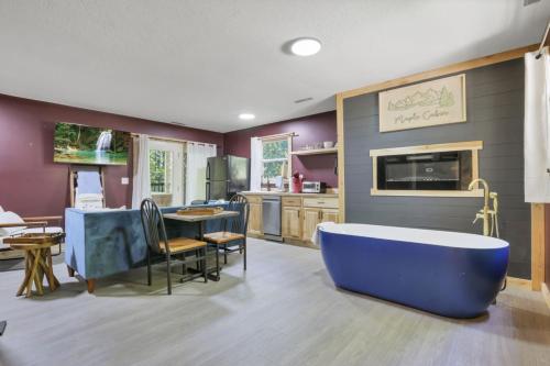 The Maple Cabin - image 6