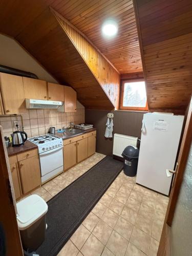 Rooms with private Bathroom & Free Parking ''Sobe Zoka,, in Szabadka