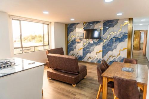 2 bedrooms, 7 beds