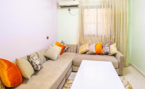 Family Apartment in Marrakech 3 Bedrooms & Balcony with View - image 4