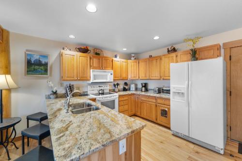 241 North Side Circle Unit A by Summit County Mountain Retre in Silverthorne, USA