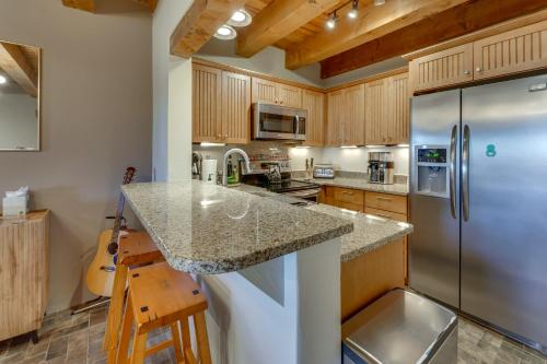 Ski, Hike & Fish! Beautiful Retreat Near Taos in Arroyo Seco (NM)