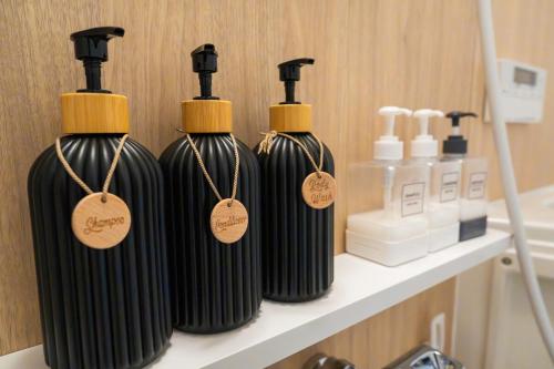 Umeda & Namba Private Entire Floor Stay 8 Guests!