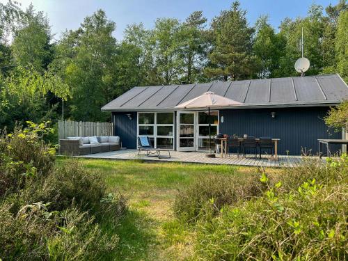 Zunanjost, Renovated Holiday Home By Forest Lake In Dueodde in Snogebaek