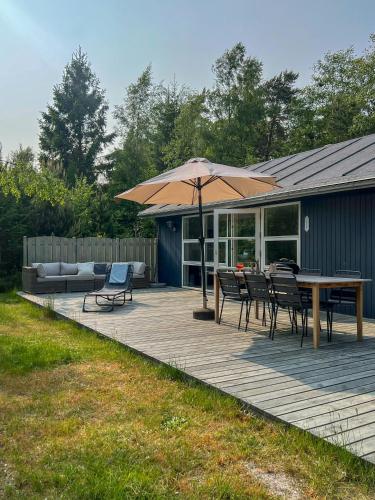 Zunanjost, Renovated Holiday Home By Forest Lake In Dueodde in Snogebaek
