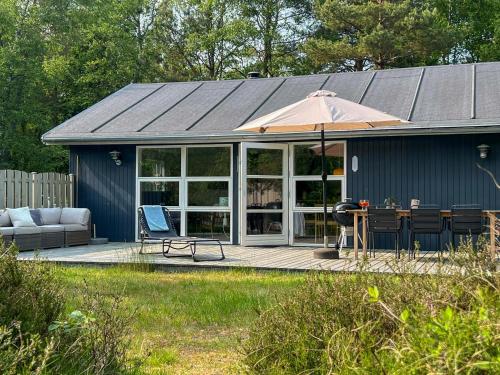 Zunanjost, Renovated Holiday Home By Forest Lake In Dueodde in Snogebaek