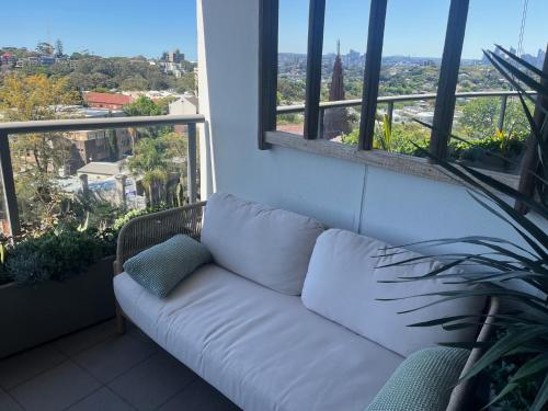 Bondi Junction Incredible views of Sydney Harbour Bridge, Opera House, CBD in Woollahra