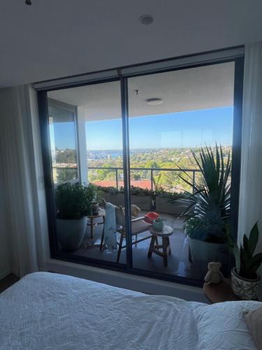 Garden, Bondi Junction Incredible views of Sydney Harbour Bridge, Opera House, CBD in Woollahra