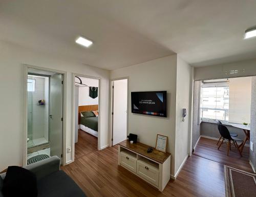 Apartamento aconchegante e moderno com varanda na Rua Guaicurus, Sao Paulo
